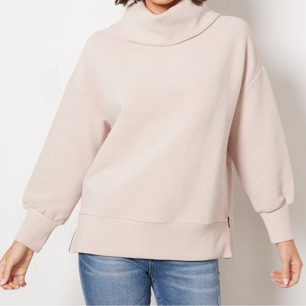 VARLEY Women's BLUSH Turtleneck Sweater